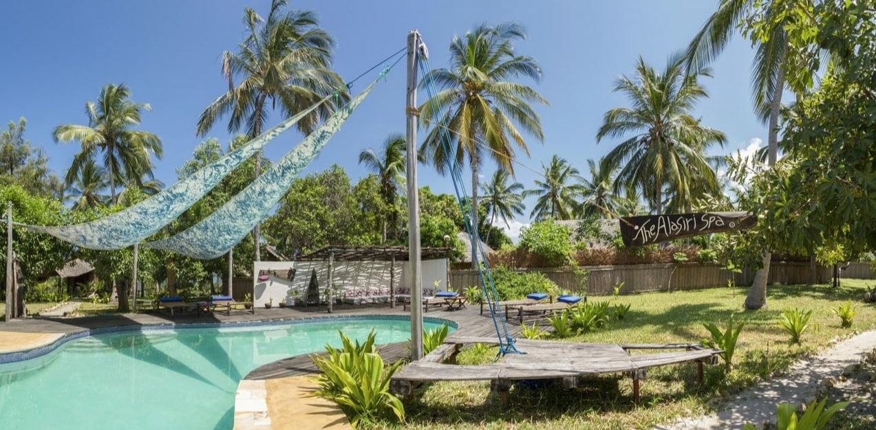 Pole Pole Bungalows