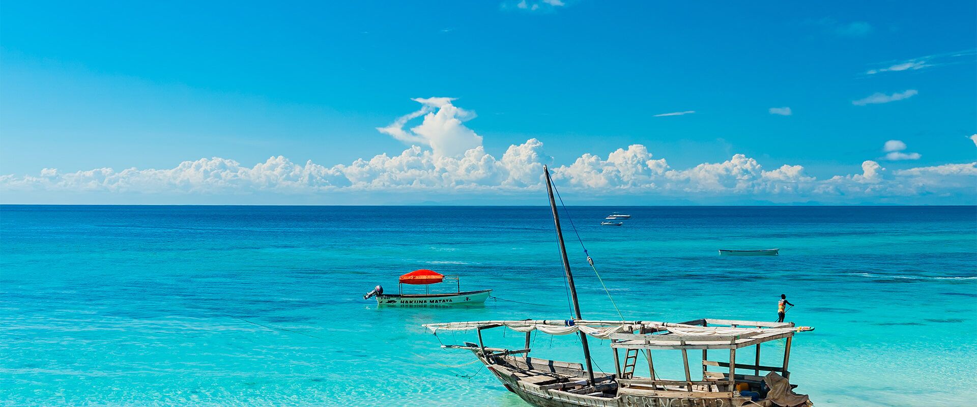 zanzibar island boat